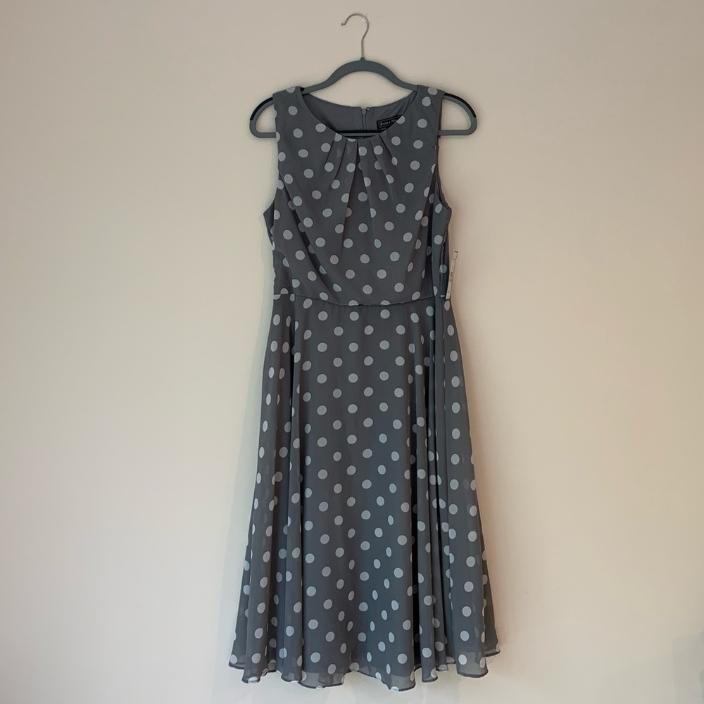 Jessica Howard Grey and White Polka Dot Dress